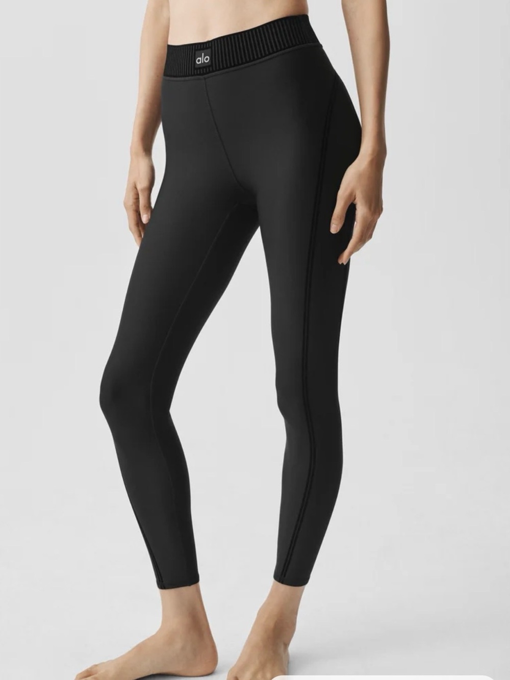 NWOT ALO Yoga Black Line Up Bra and Legging SET